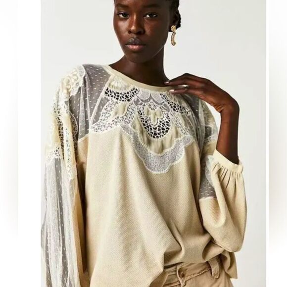 Free People NWOT Toni Top Cream Mesh Lace Relaxed Fit Size Small oversized - Picture 1 of 6